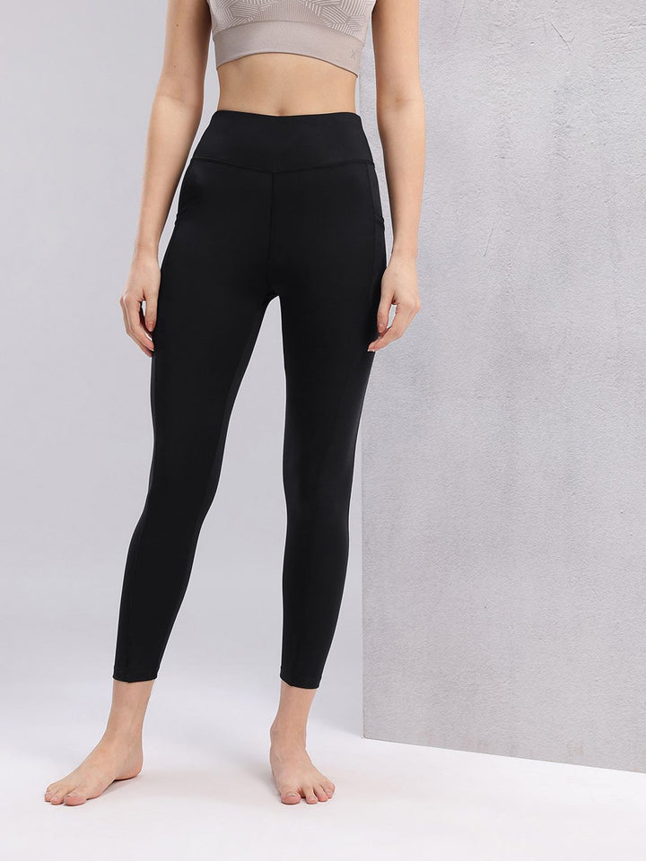 HRX by Hrithik Roshan Women Mid-Rise Cropped Rapid-Dry Yoga Tights