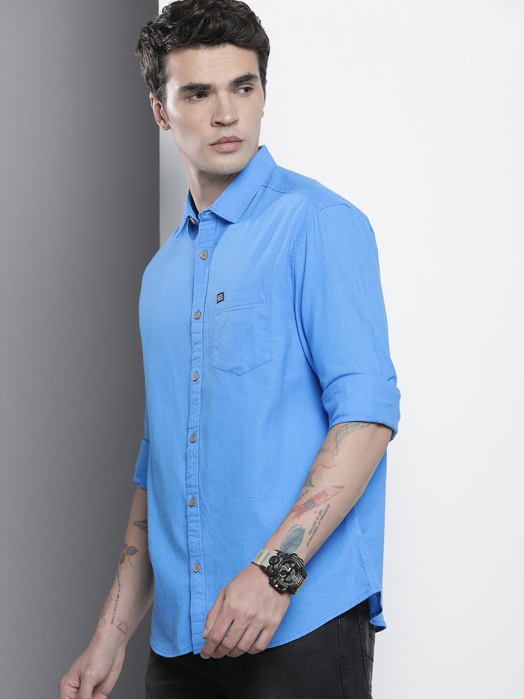 The Indian Garage Co Men Slim Fit Solid Linen Resortwear Shirt