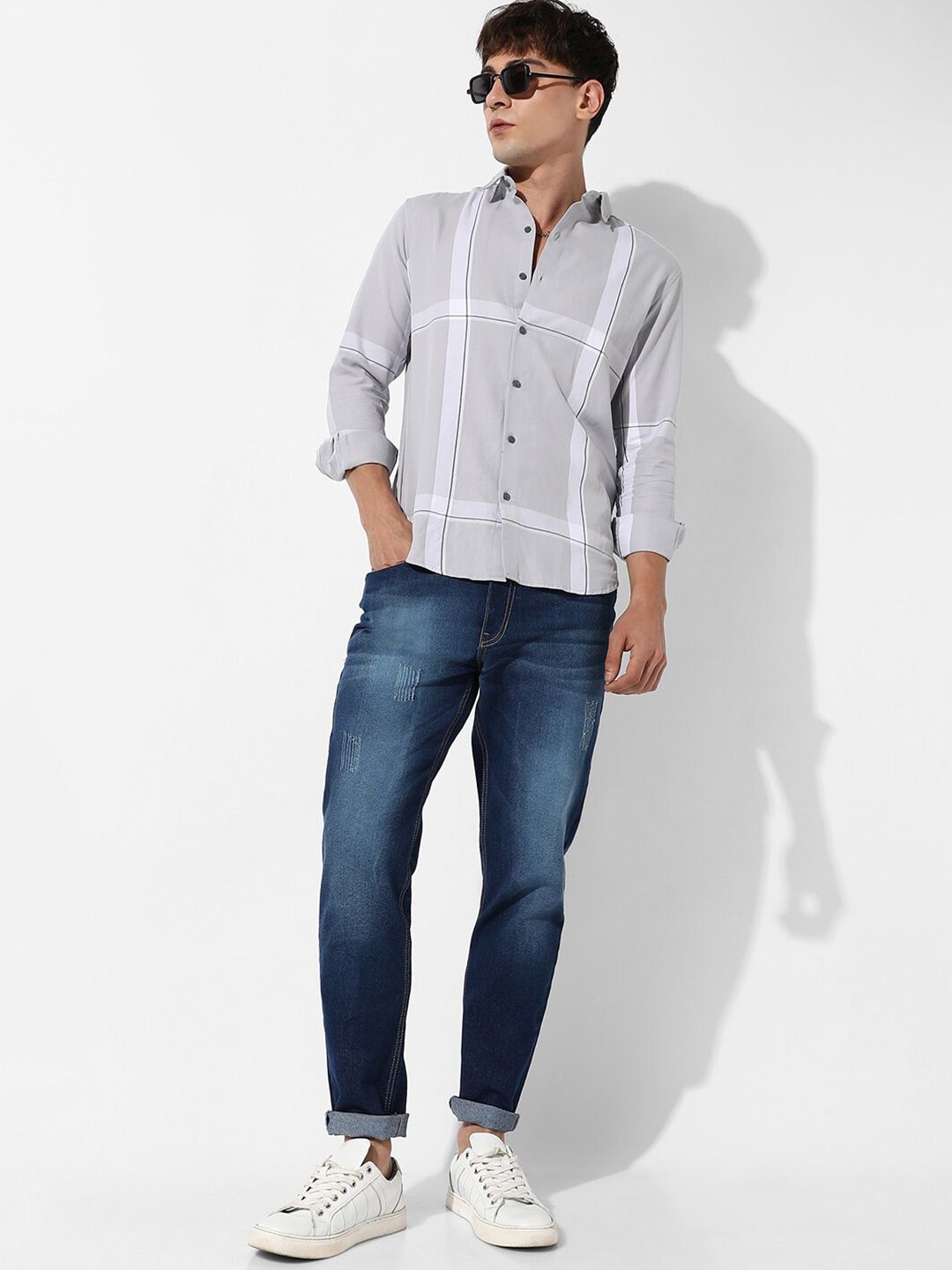 Campus Sutra Classic Striped Cotton Casual Shirt
