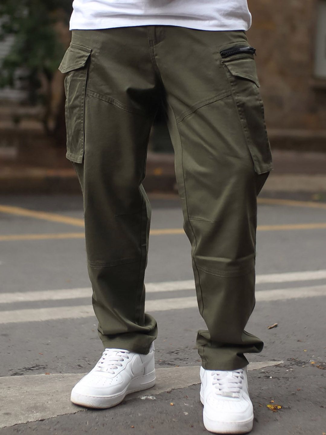 Powerlook Men Olive Green Clean Look Pure Cotton Cargo Jeans