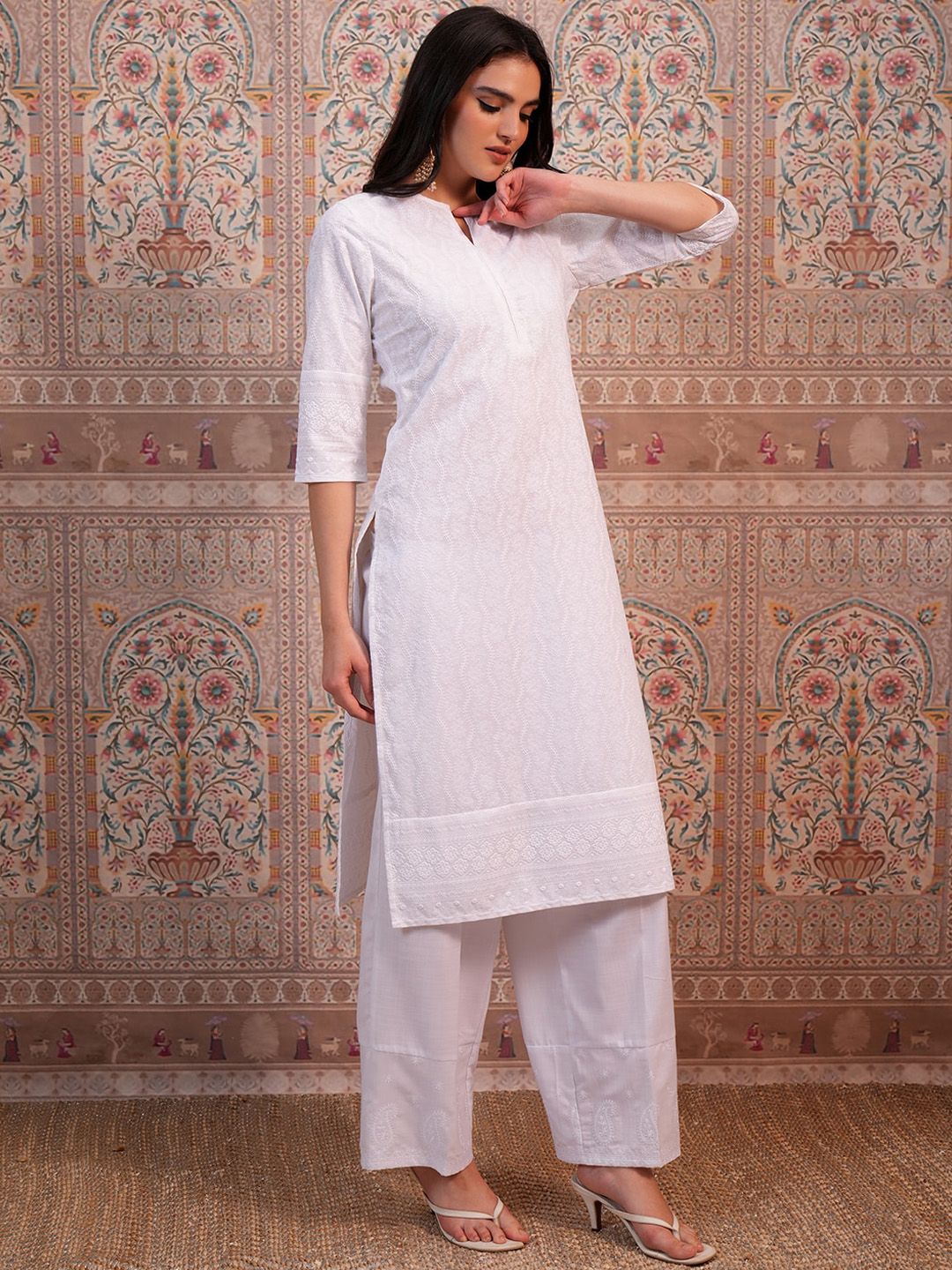 Vishudh White Ethnic Motifs Embroidered Thread Work Straight Kurta