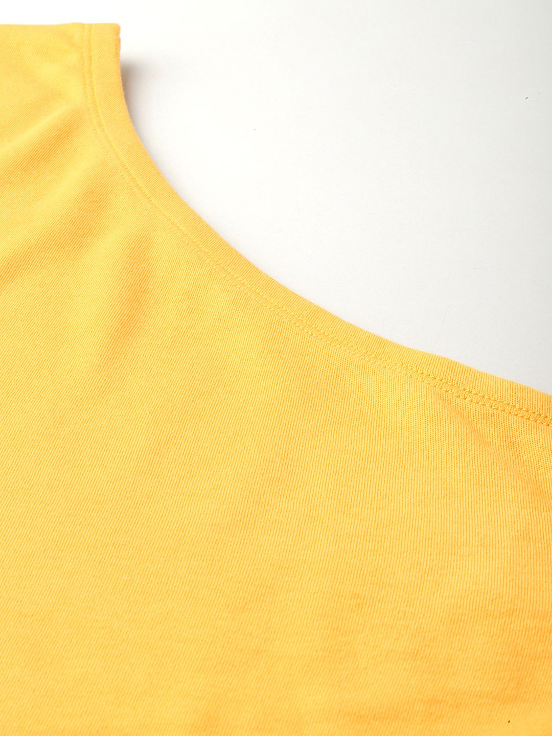 DressBerry Cropped & Curvy One-Shoulder Top