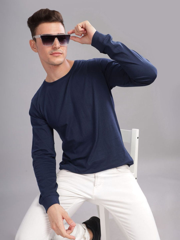 ADRO Men Solid Round Neck T-shirt