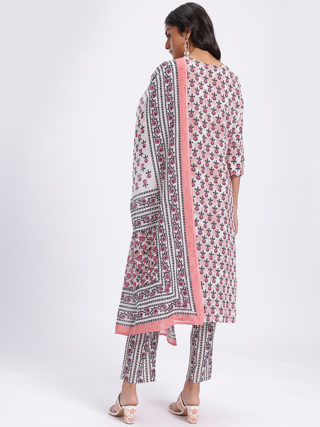 Anouk Women Floral Printed Regular Pure Cotton Kurta with Trousers & With Dupatta