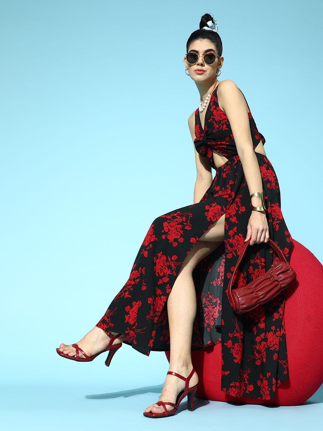Berrylush Women Black Romantic Florals Dress