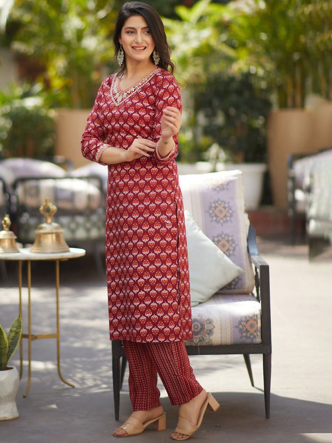 KALINI Women Floral Printed Regular Thread Work Kurta with Trousers & With Dupatta