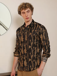 Campus Sutra Men Comfort Fit Abstract Printed Spread Collar Cotton Casual Shirt