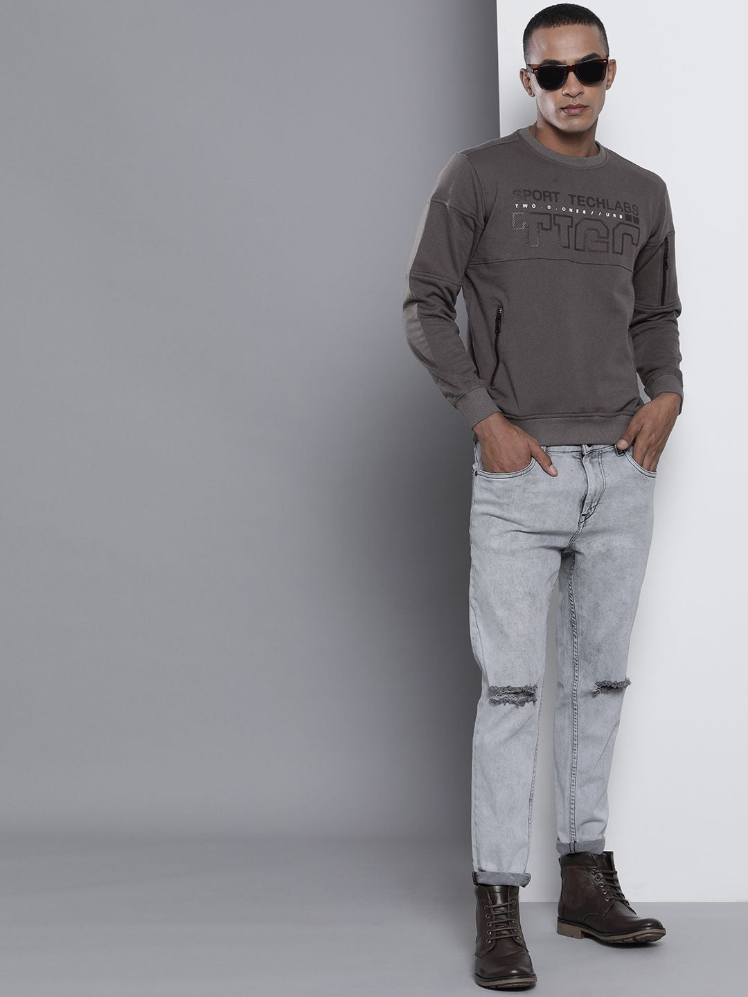 The Indian Garage Co Men Grey Printed Sweatshirt