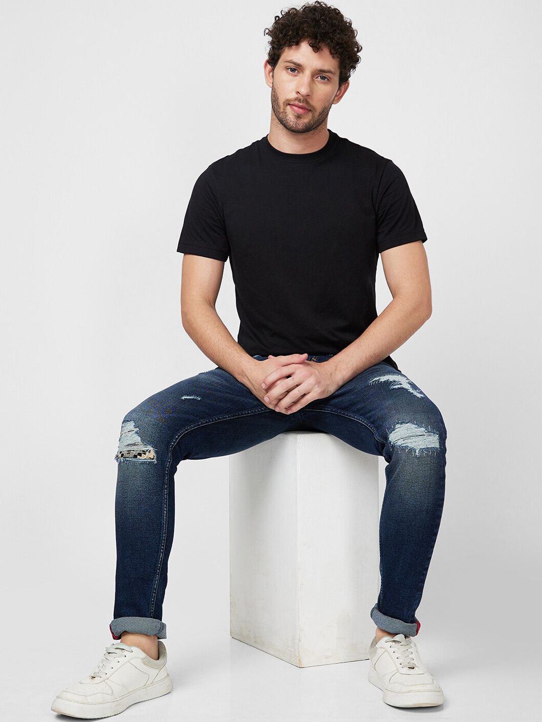 SPYKAR Men Skinny Fit Low-Rise Mildly Distressed Heavy Fade Cotton Jeans