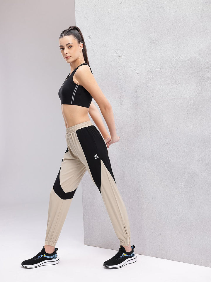 HRX by Hrithik Roshan Women Colourblocked Rapid-Dry Training Joggers