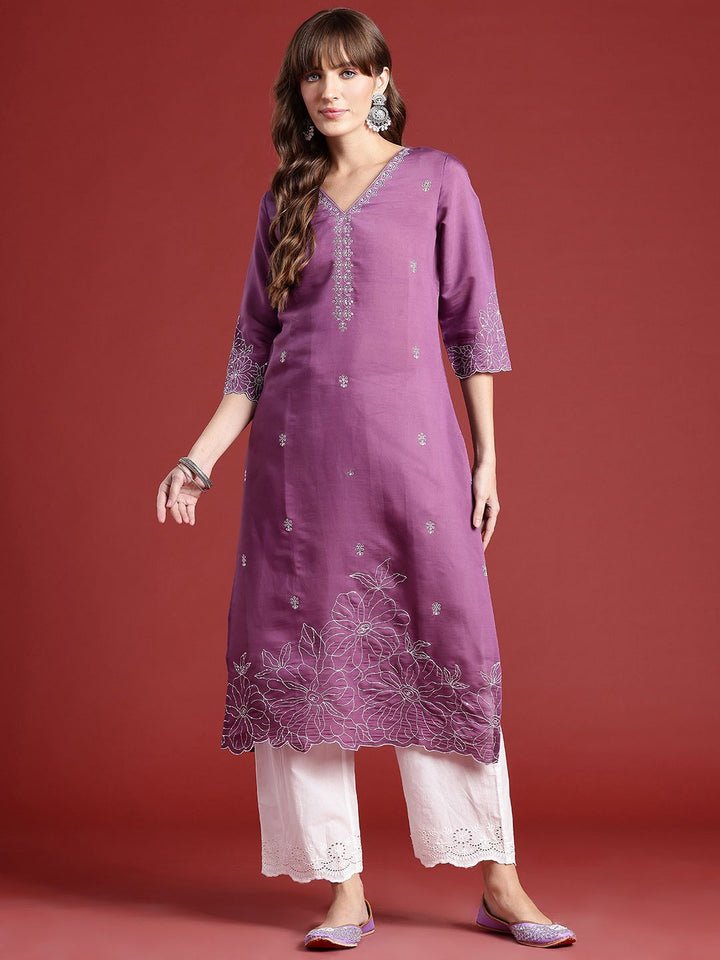Anouk Floral Embroidered Kurta