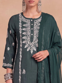 House of Chikankari Women   Regular Thread Work Chanderi Silk Kurta with Trousers &