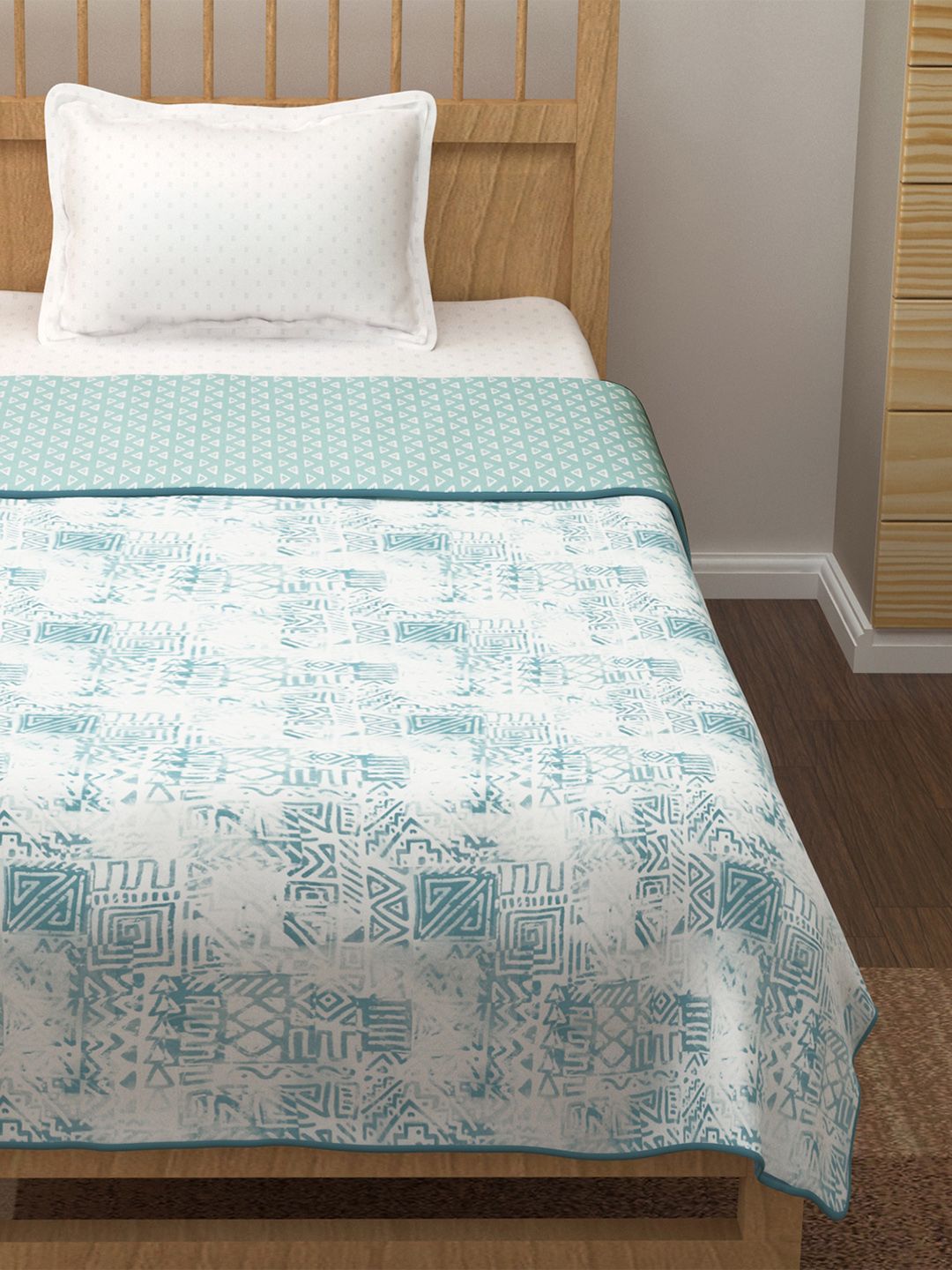 Story@home Blue & White Printed AC Room 150 GSM Reversible Cotton Single Bed Dohar