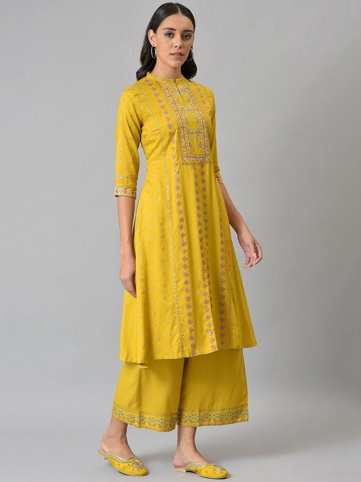 W Festive Geometric Print Rayon Kurta With Parallel Pant
