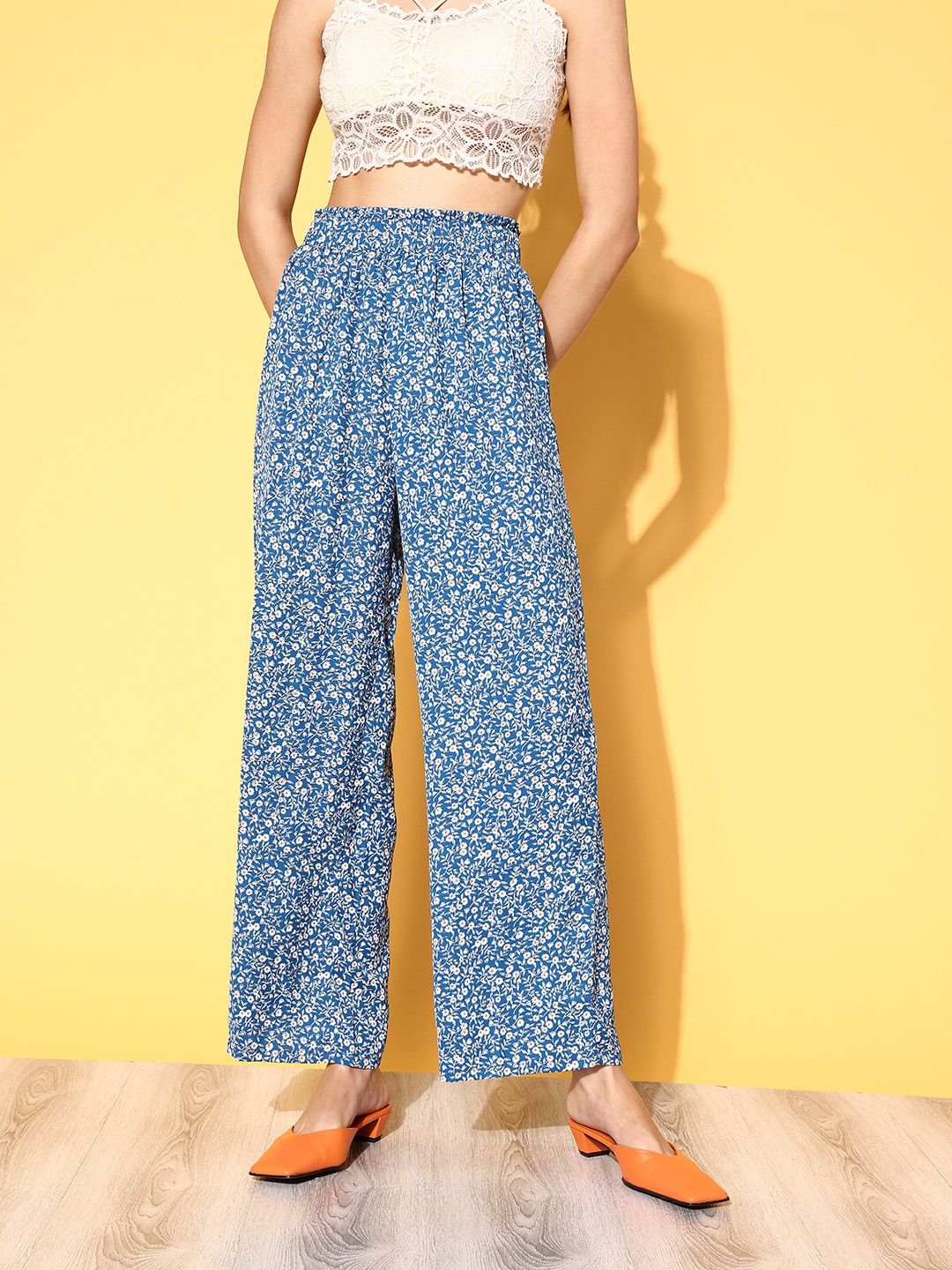 Berrylush Women Blue Floral Vacay Attire
