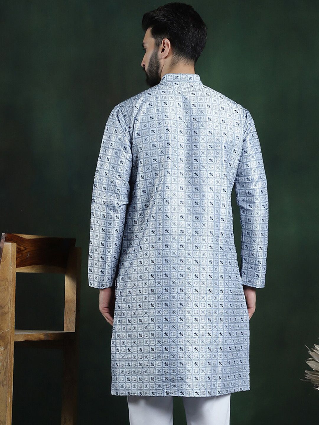SOJANYA LUXE Geometric Woven Design Thread Work Cotton Silk Straight Kurta