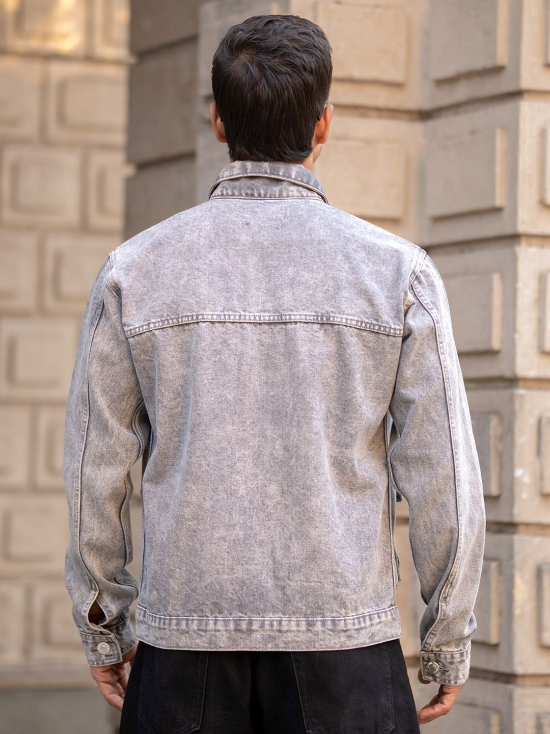 Powerlook Men Spread Collar Washed Solid Cotton Casual Denim Jacket