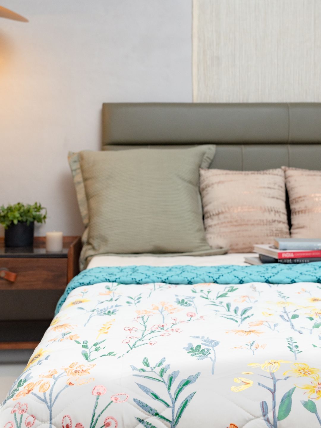URBAN SPACE Floral Print AC Room Double Bed Blanket