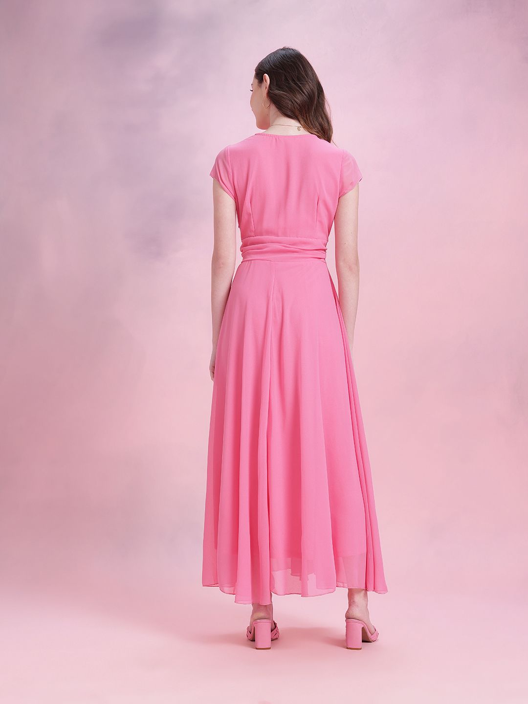 DressBerry V-Neck Maxi Dress