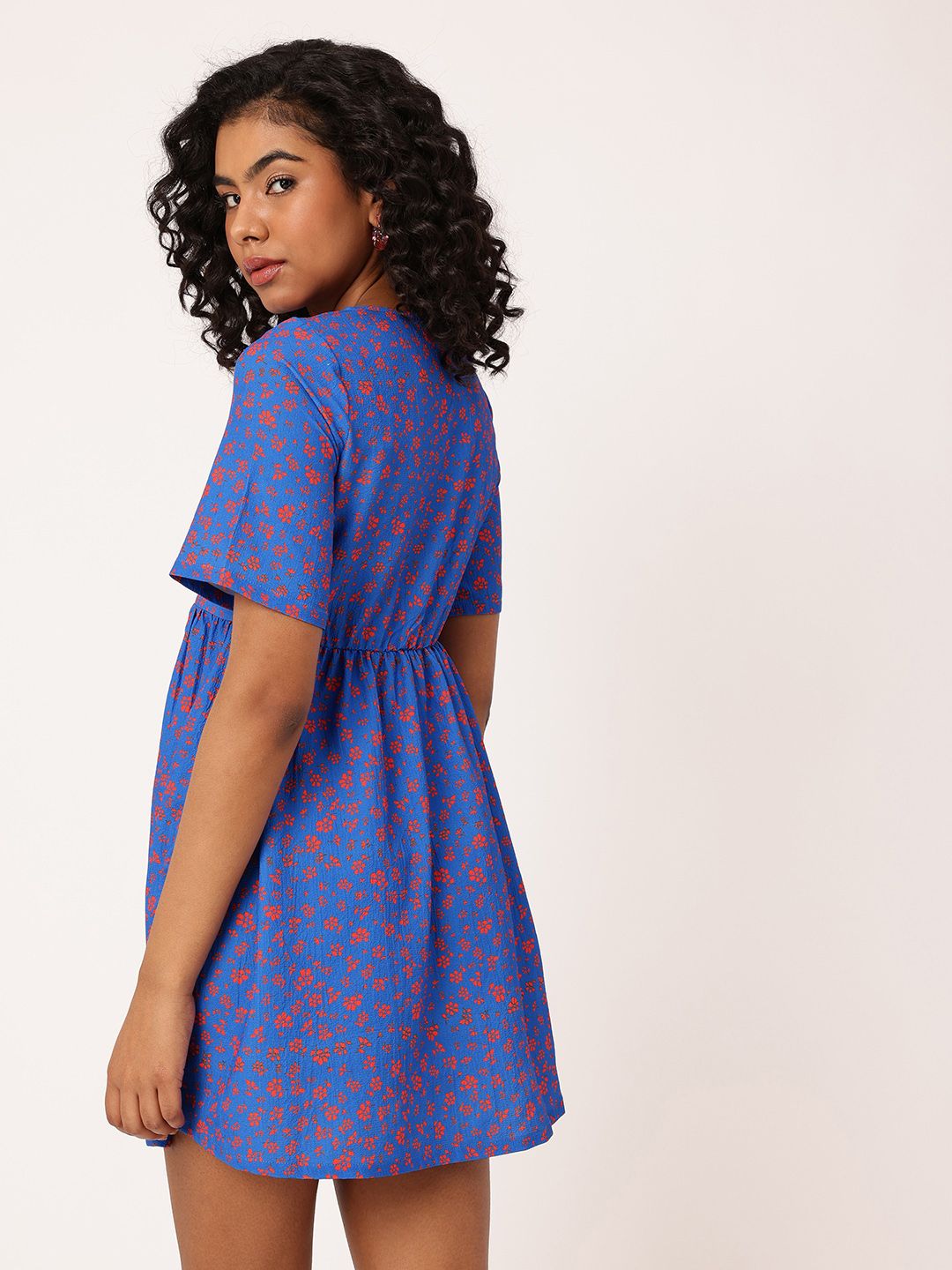 DressBerry Floral Twisted Cut-Out Gathers Seersucker A-Line Mini Dress