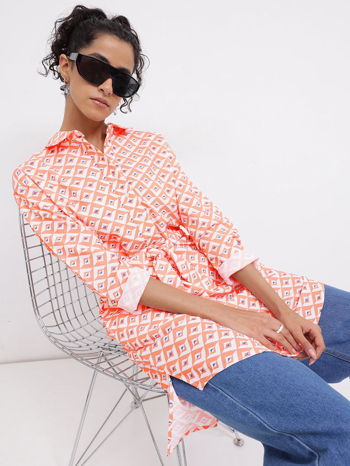 DressBerry Trendsetter Alert Printed Shirt Collar Longline Top