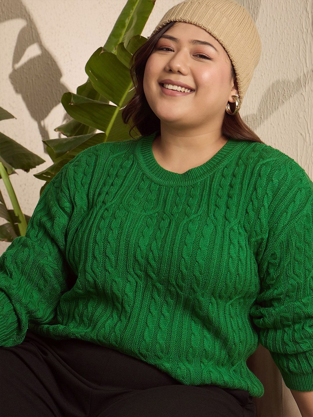 Berrylush Curve Women Plus Size Cable Knit Round Neck Pullover Sweater