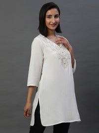 AURELIA Floral Embroidered V-Neck Straight Kurti