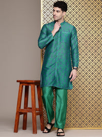 House of Pataudi Floral Printed Mandarin Collar Regular Jashn Kurta with Trousers