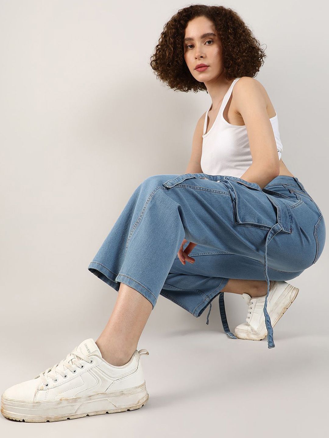 Campus Sutra Women Smart Clean Look Cotton Cargo Denim Jeans