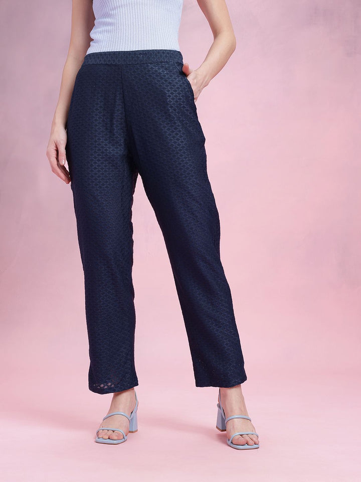 DressBerry Women Textured Pleated Trousers