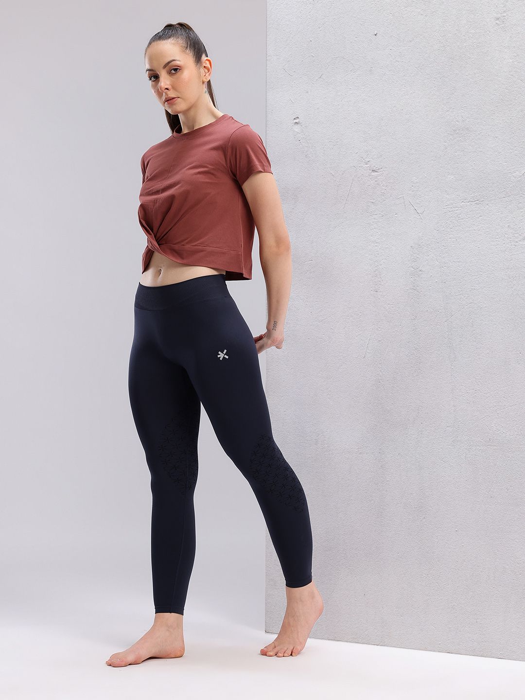 HRX by Hrithik Roshan Twisted Front Cotton Cropped Yoga T-shirt