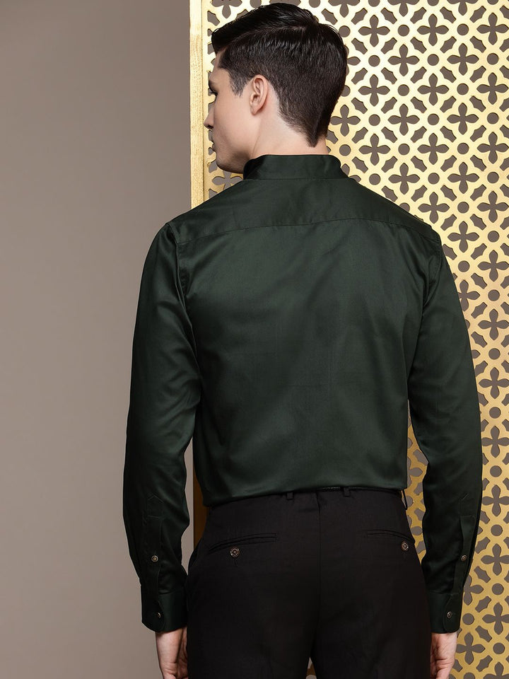 House of Pataudi Pure Cotton Pleated Wingtip Collar Party Shirt