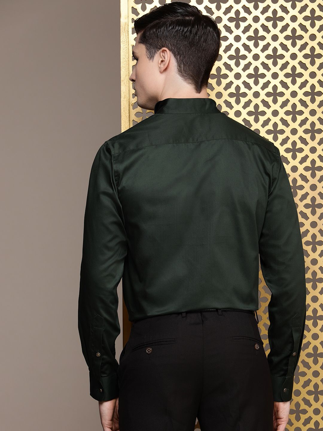 House of Pataudi Pure Cotton Pleated Wingtip Collar Party Shirt