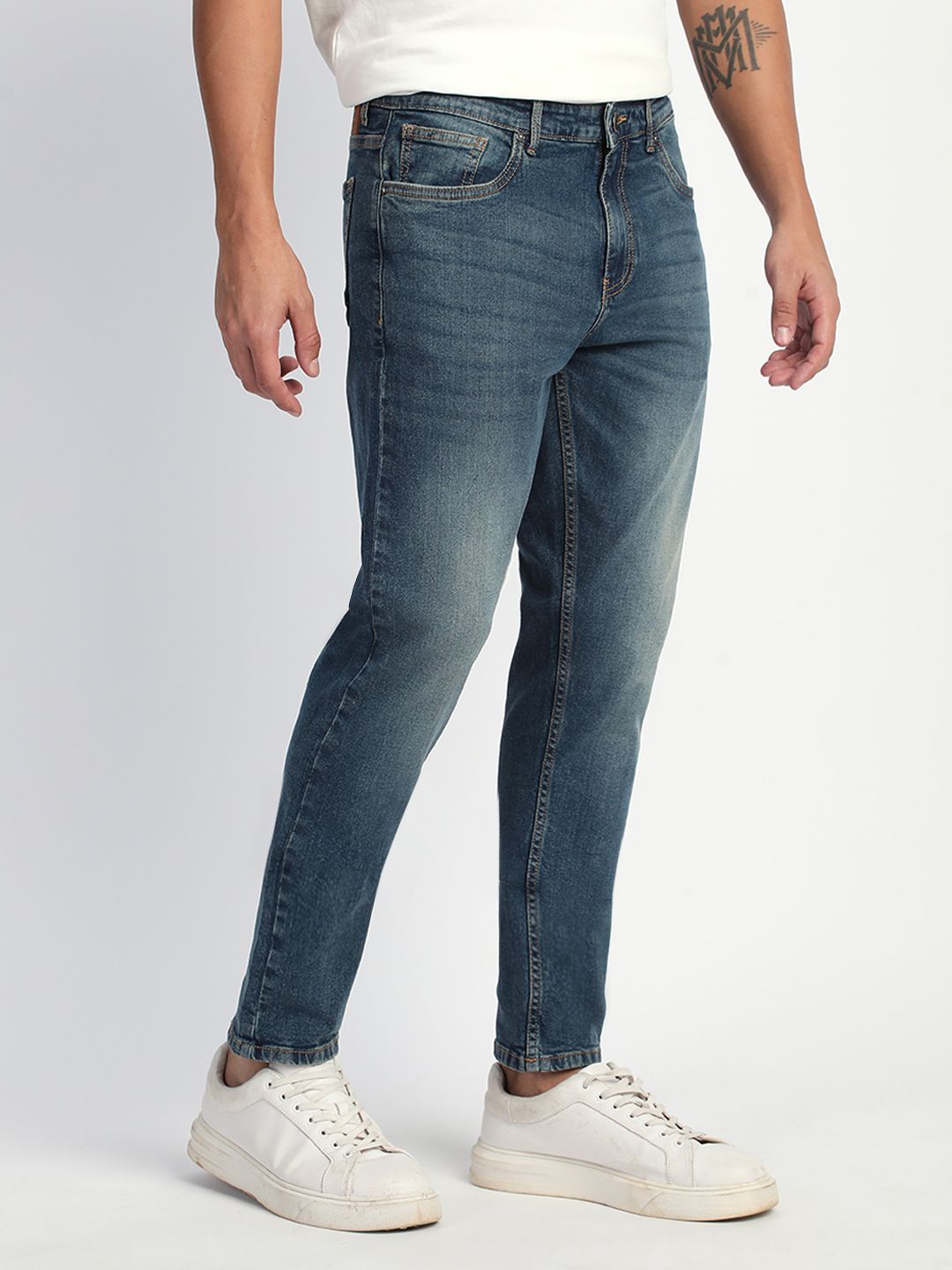 THE BEAR HOUSE Men Slim Fit Heavy Fade Jeans