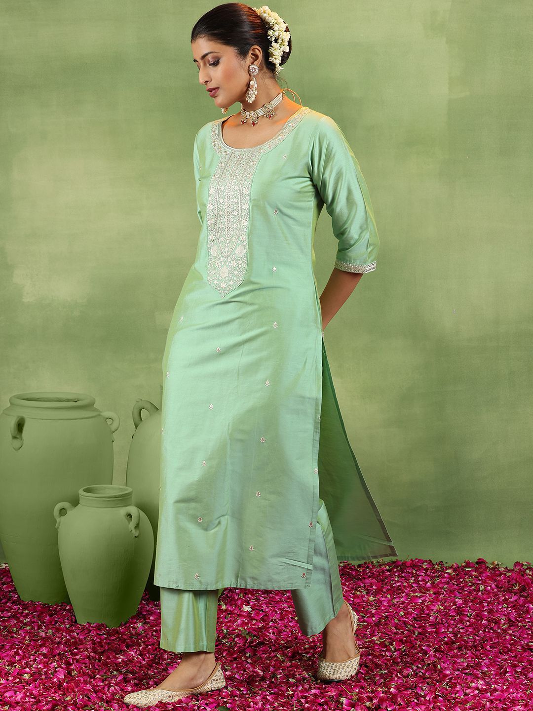 Gerua By Libas Women Ethnic Motifs Yoke Design Regular Kurta with Trousers & With Dupatta