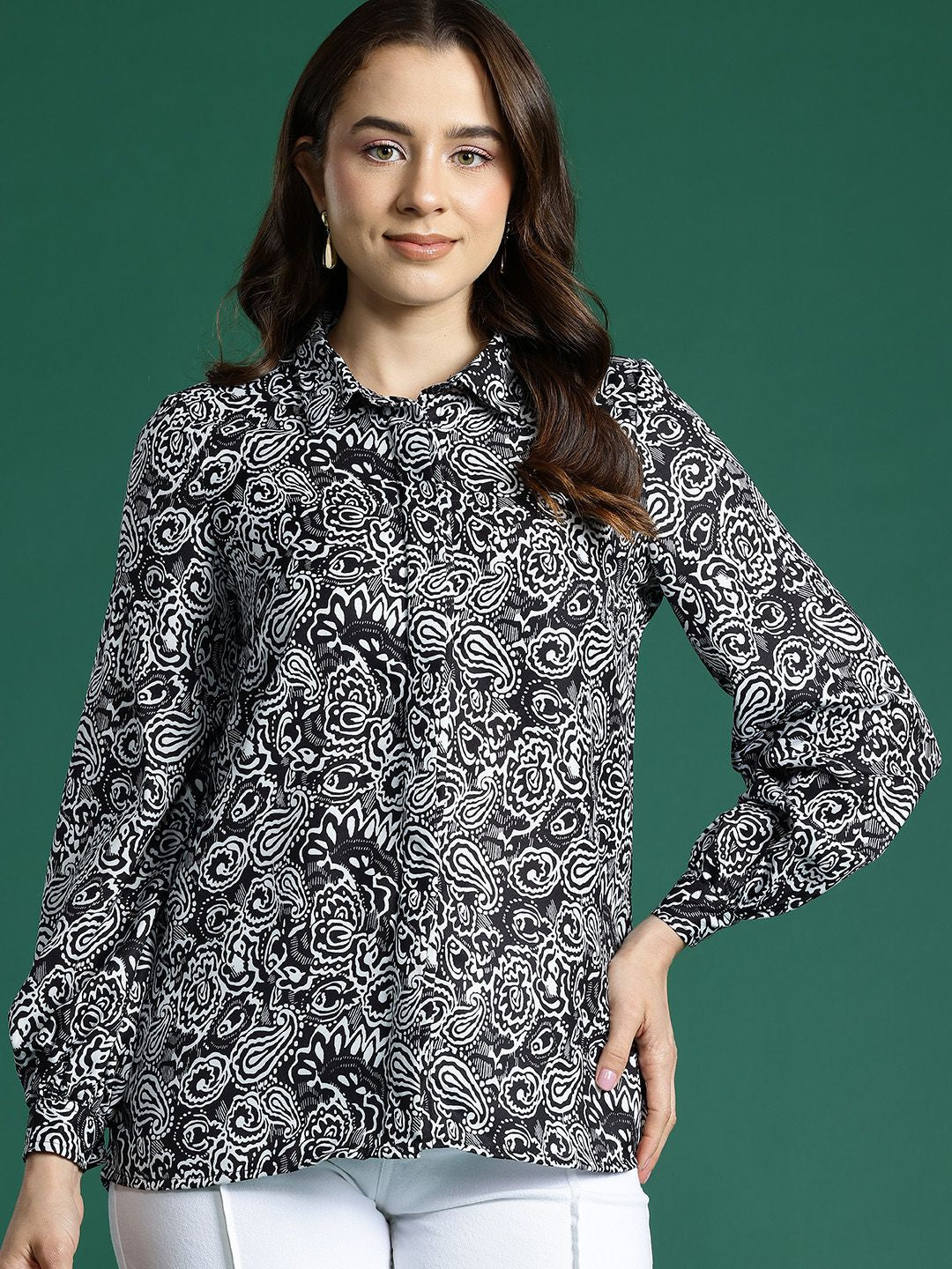 DressBerry Printed Monochrome Casual Shirt