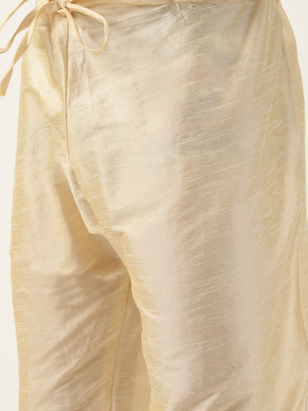 SOJANYA Men Cream-Coloured & Navy Blue Solid Kurta with Churidar & Jacket