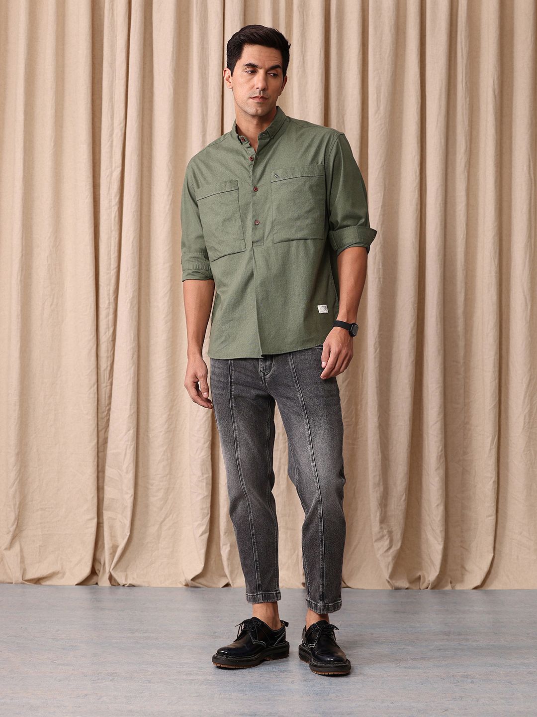 Mr Bowerbird Men Tapered Fit Mid-Rise Heavy Fade Stretchable Jeans
