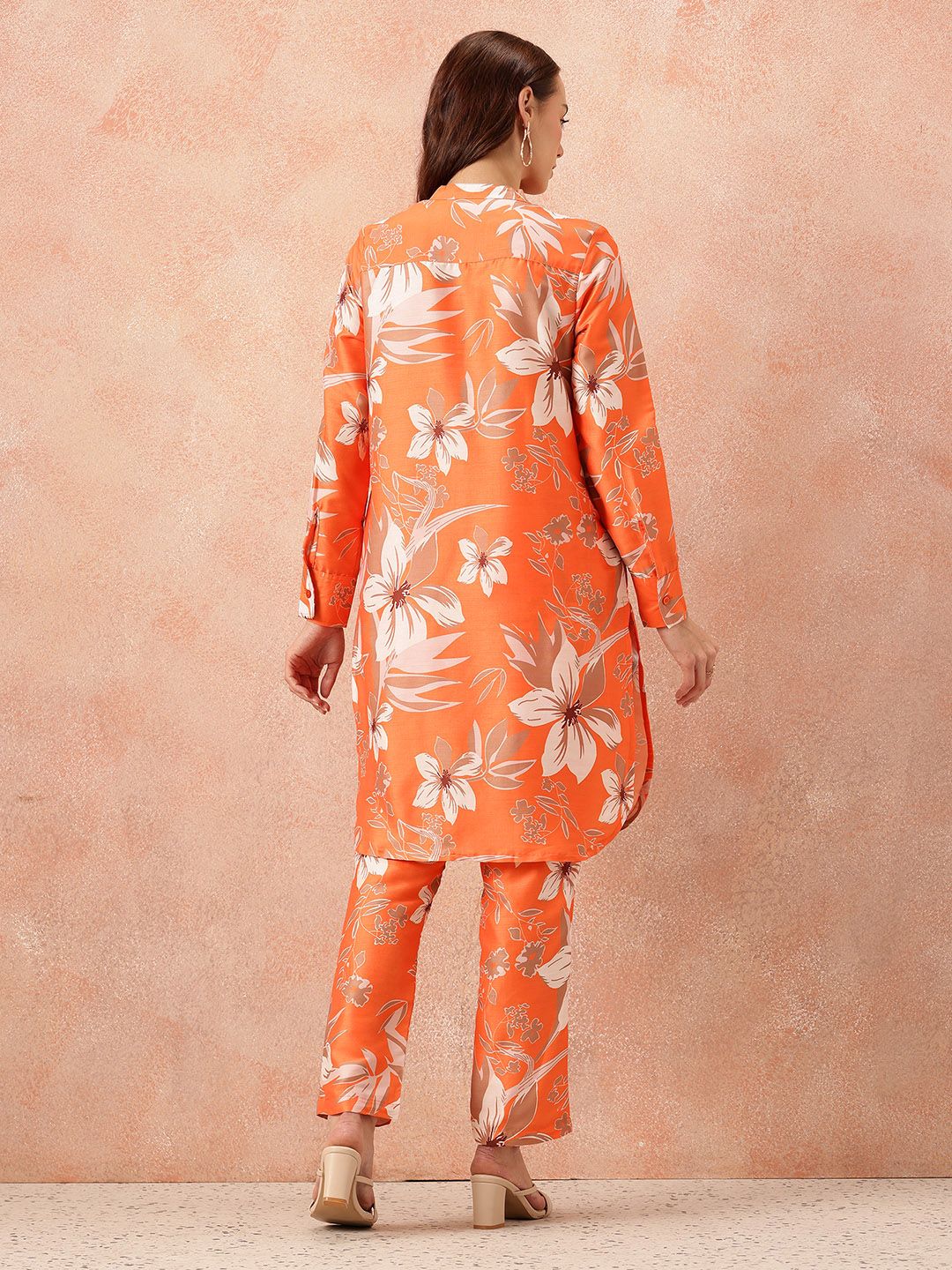 all about you Floral Printed Mandarin Collar Straight Kurta with Trousers