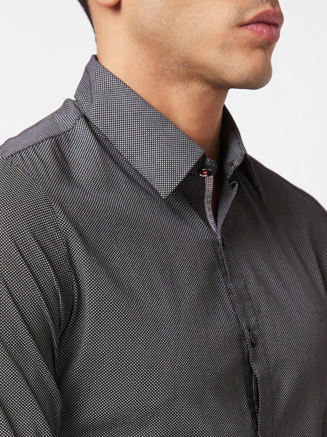 SPYKAR Spread Collar Long Sleeves Slim Fit Cotton Casual Shirt