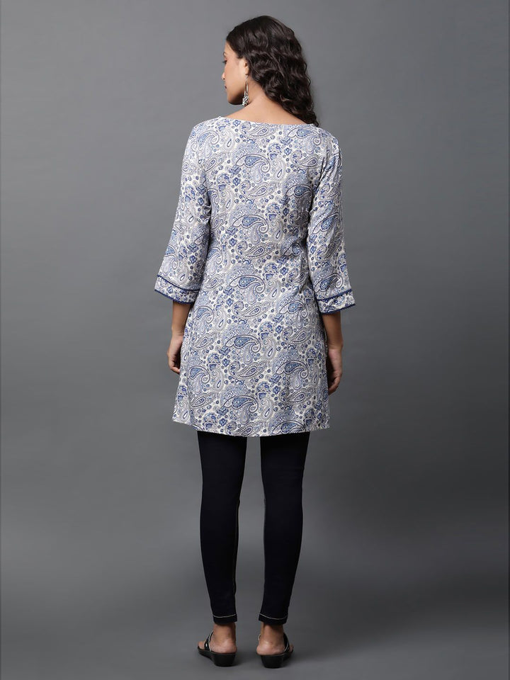 AURELIA Ethnic Motifs Printed Straight Kurti