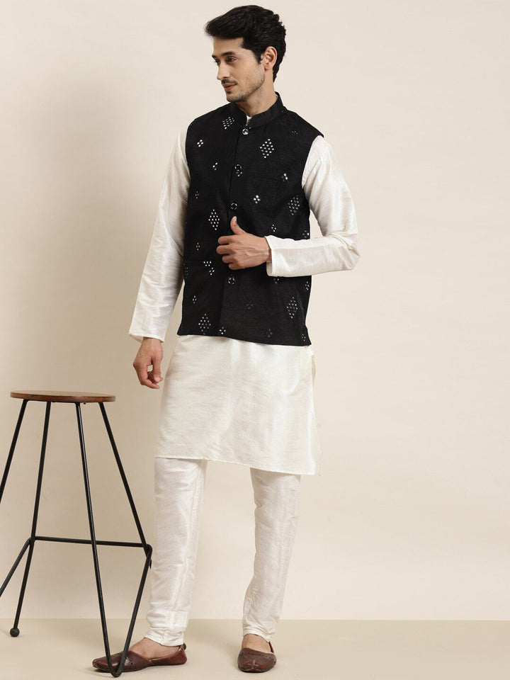 SOJANYA Mandarin Collar Straight Regular Kurta With Churidar & Nehru Jacket