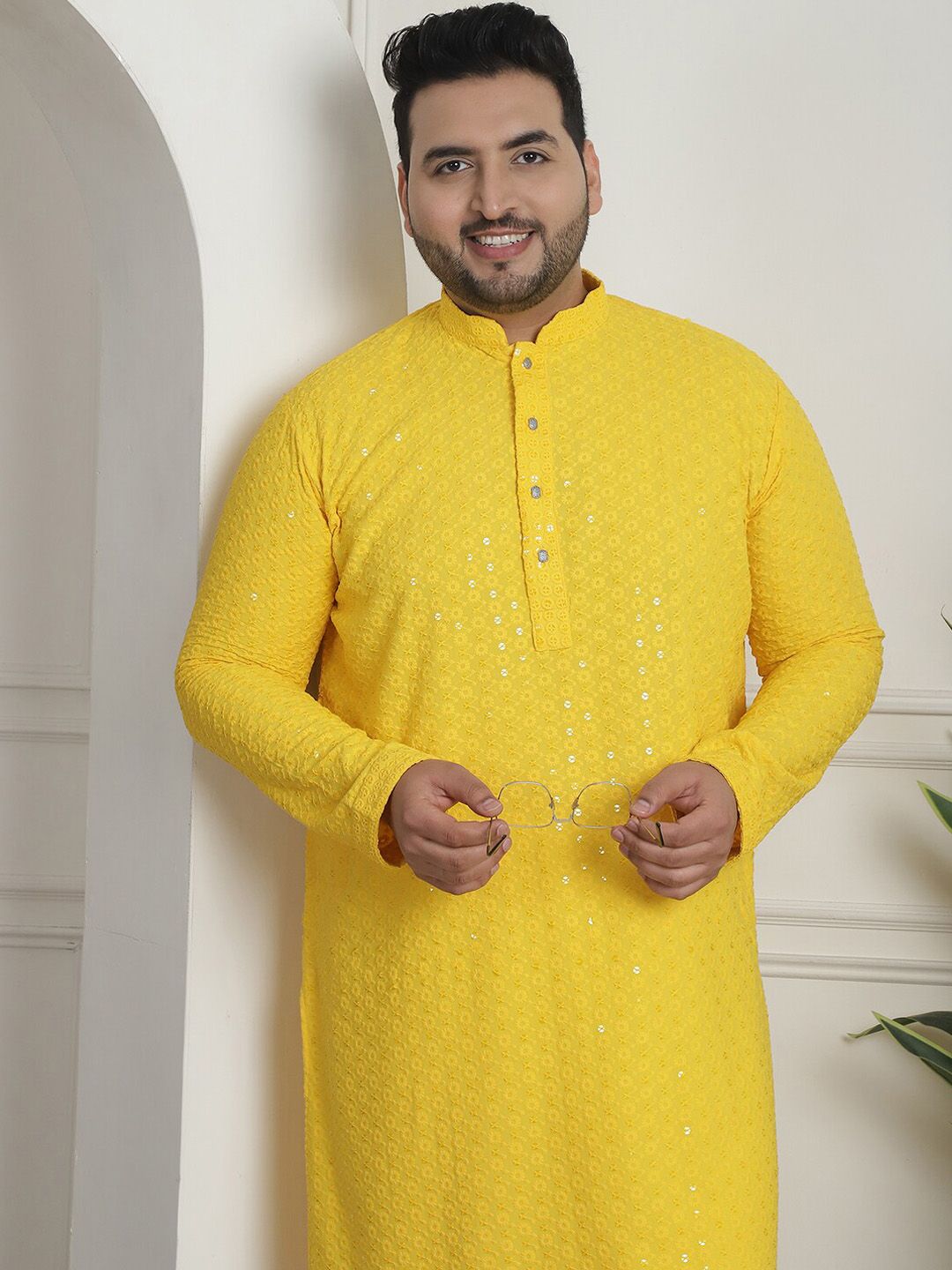 SOJANYA PLUS Geometric Embroidered Sequinned Cotton Straight Kurta