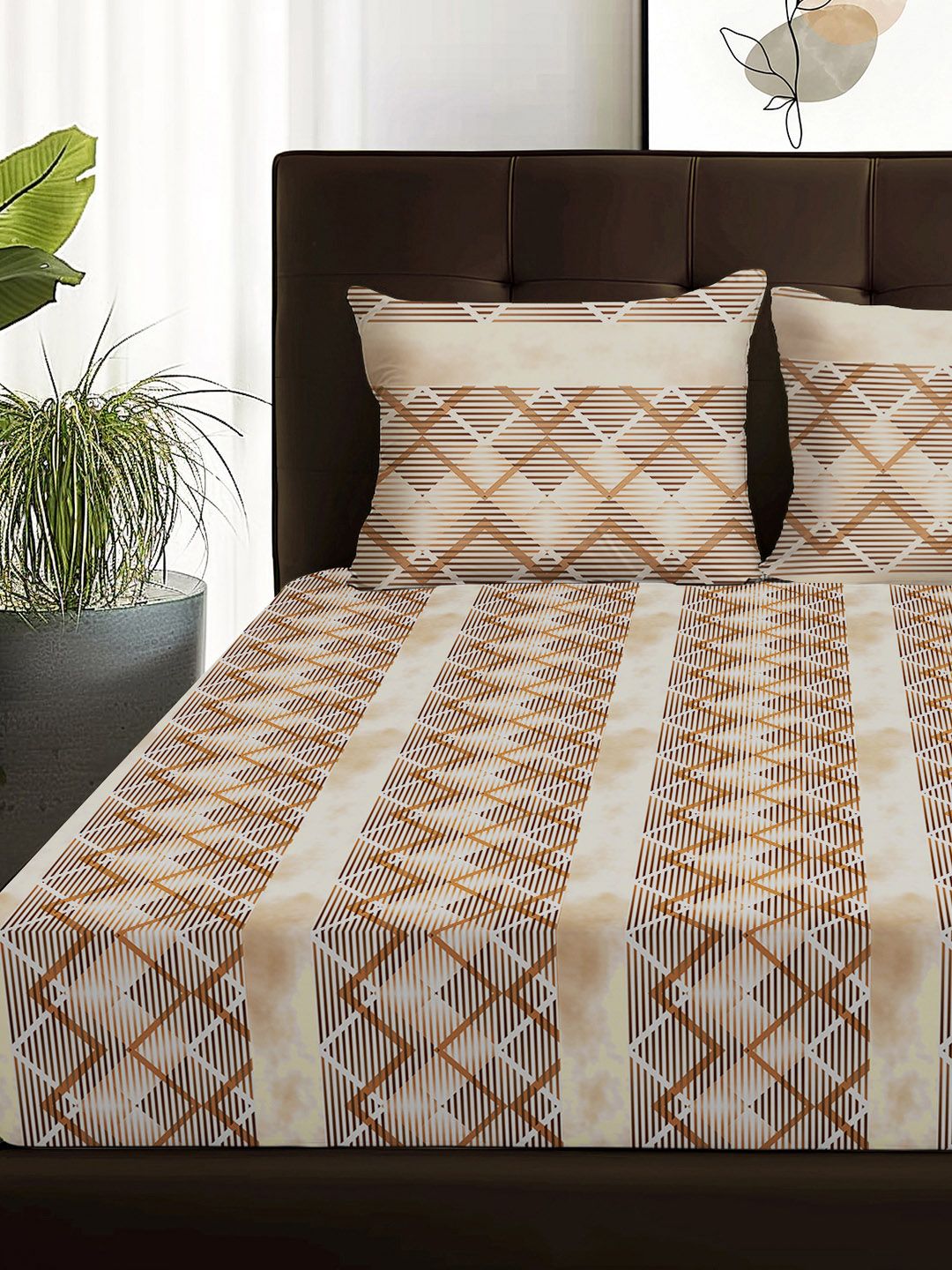 Story@home Arena Brown & White Geometric Printed 180 TC Queen Bedsheet & 2 Pillow Covers