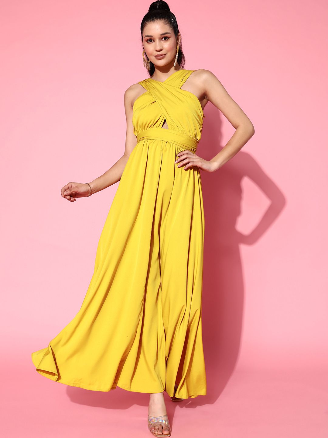 Berrylush Women Yellow Solid Vacay Attire