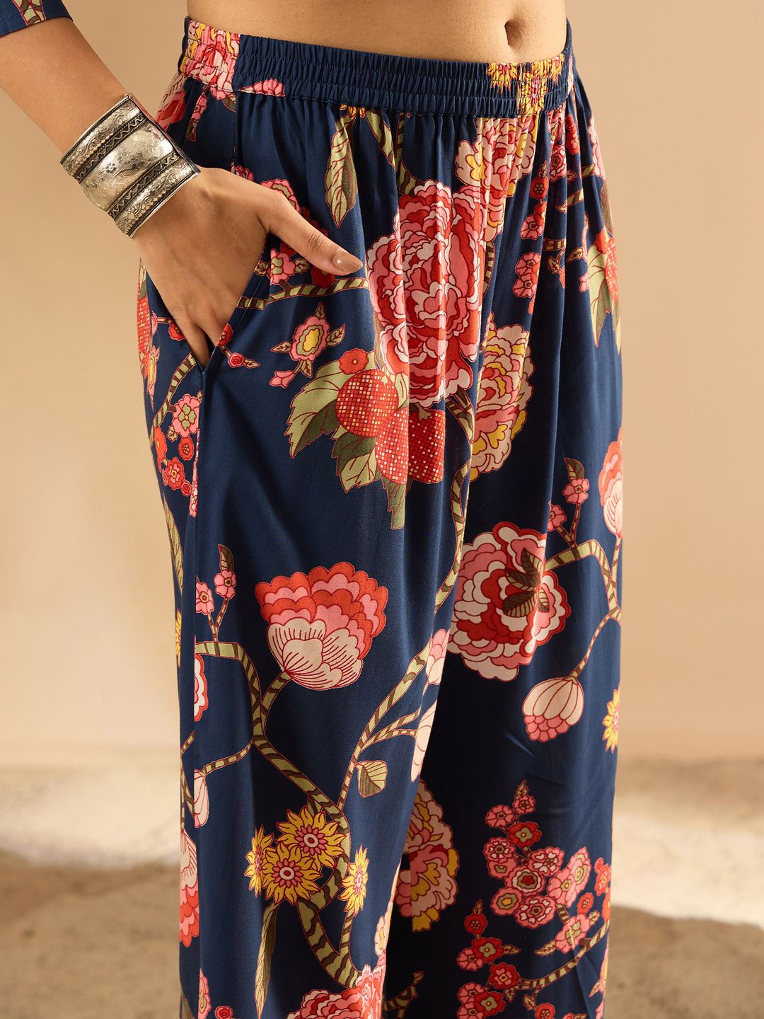 Indo Era Women Floral Printed Regular Kurta with Palazzos