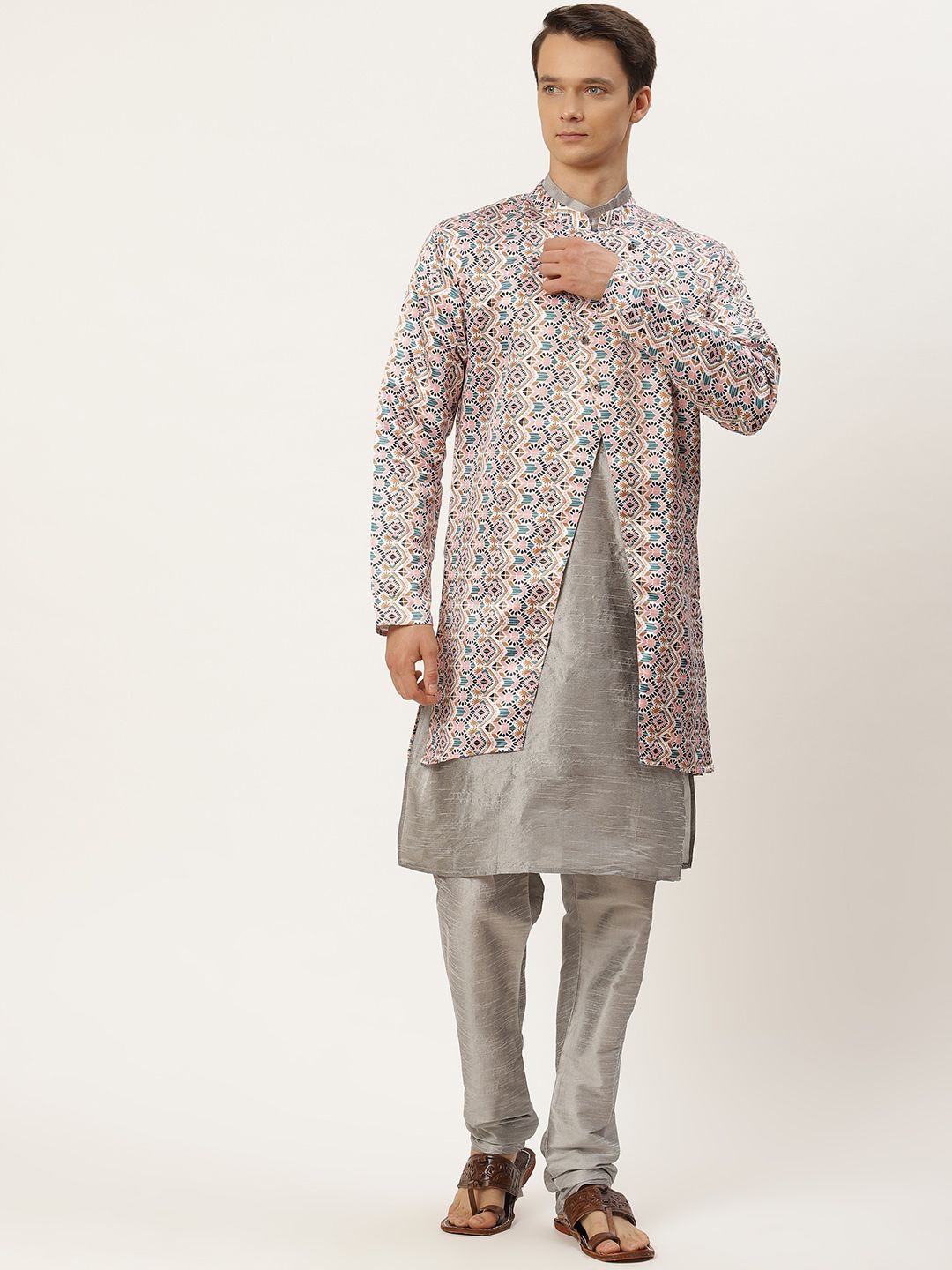 SOJANYA Men Grey & Pink Kurta with Churidar