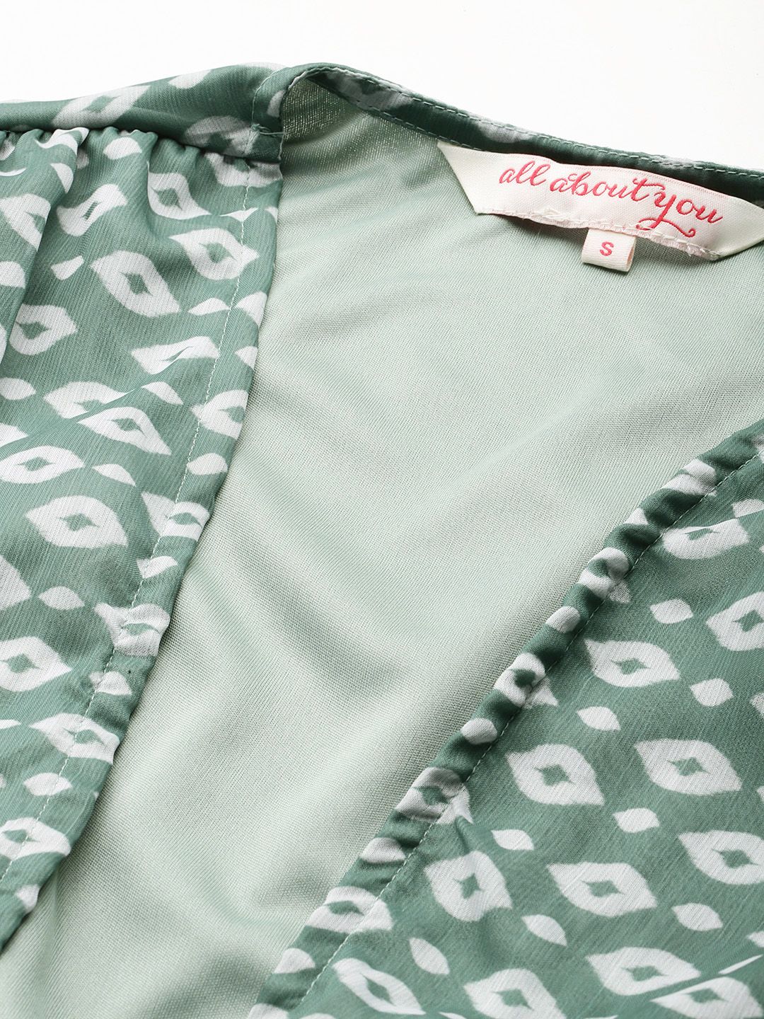 all about you Printed Tie-Up Detailing Crop Top
