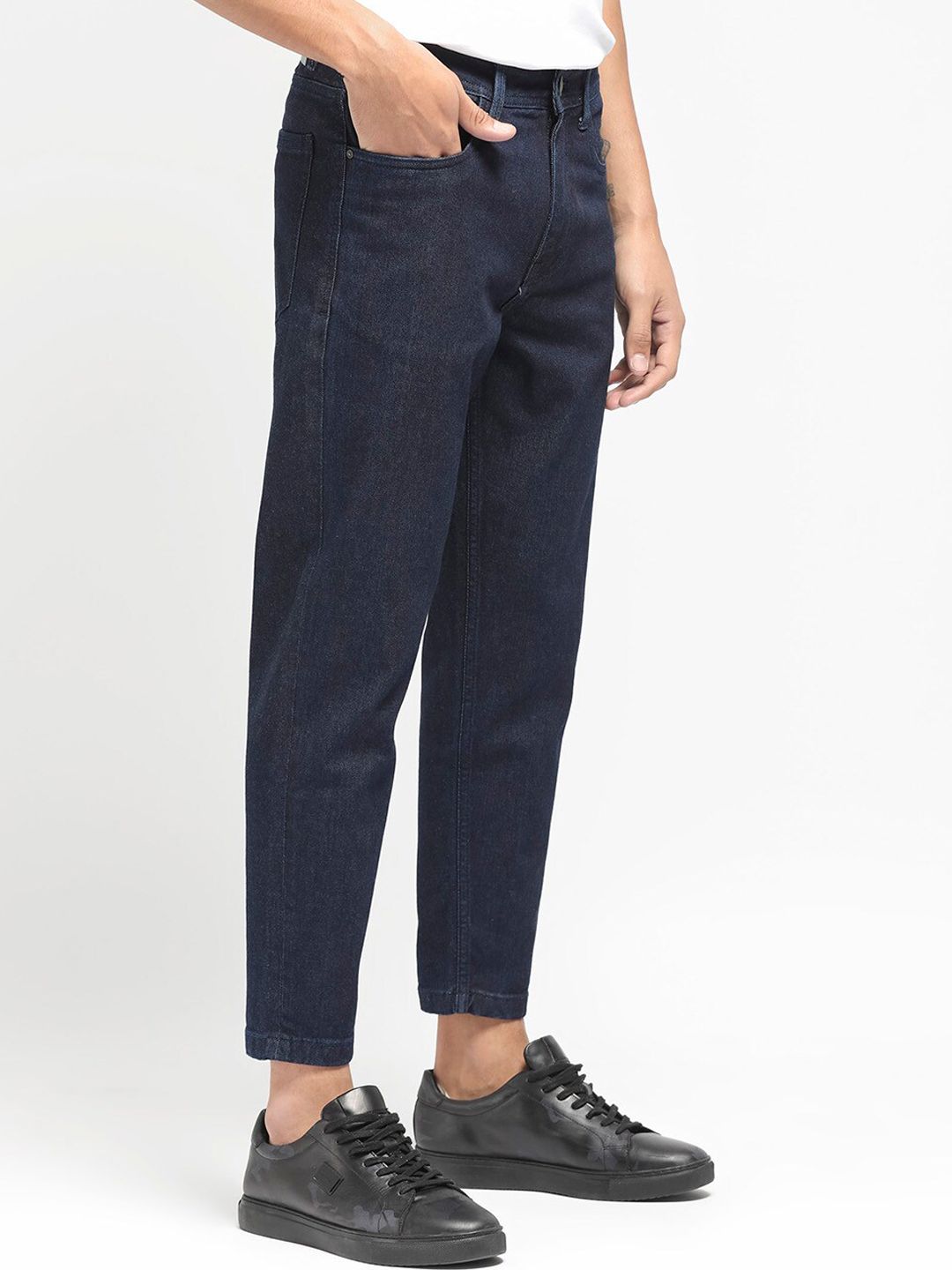 RARE RABBIT Men Sam Carrot Fit Mid-Rise Cotton Jeans