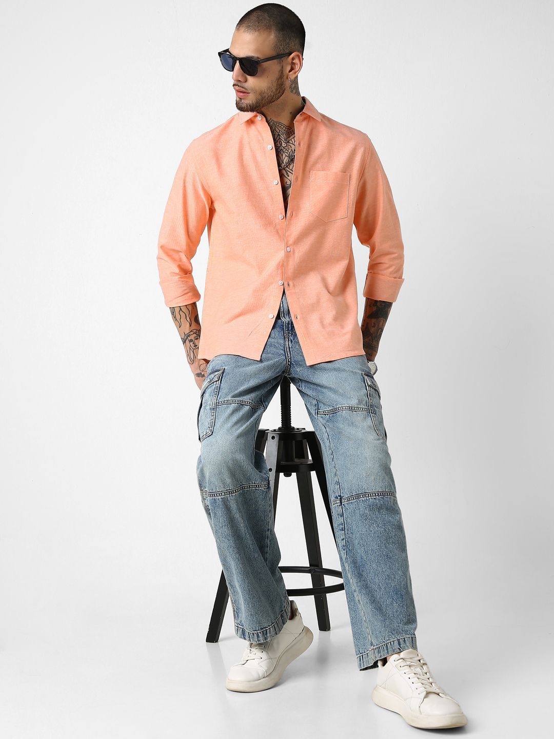 VASTRADO Classic Slim Fit Spread Collar Long Sleeves Pure Cotton Casual Shirt